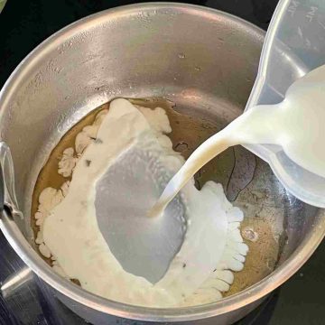Add rock sugar water milk to pot