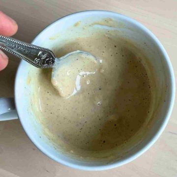 mix korean multigrain powder using spoon