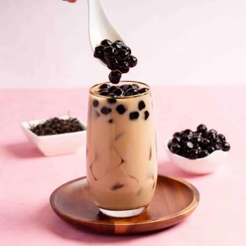 This Aesthetic Bubble Tea Tumbler Lets You Have Your Pearls And Save The  Environment Too 