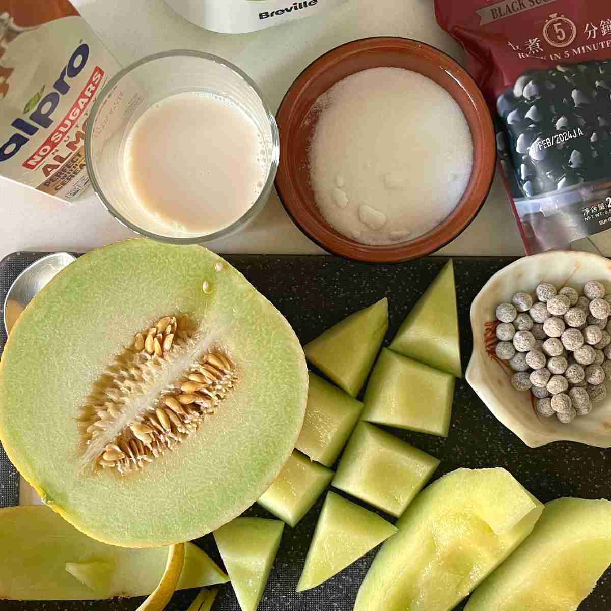 Honeydew milk tea ingredients