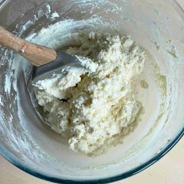 combine tofu yoghurt glutinous rice flour
