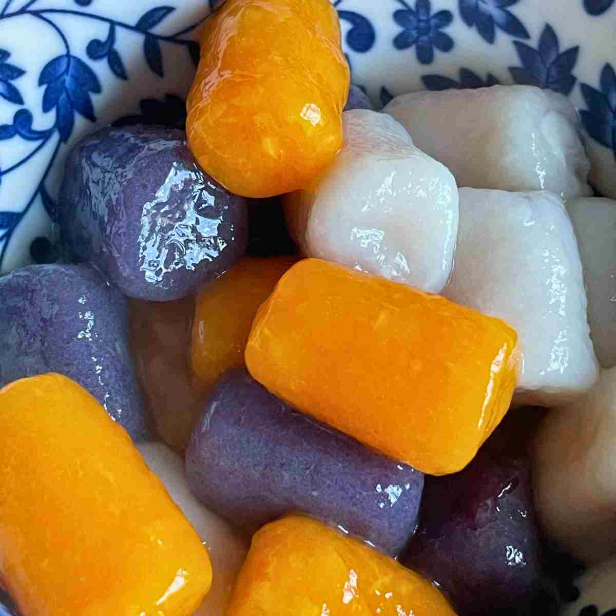 Taiwan sweet potato balls and taro