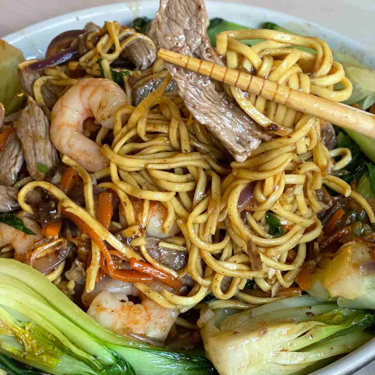 cantonese noodles with beef